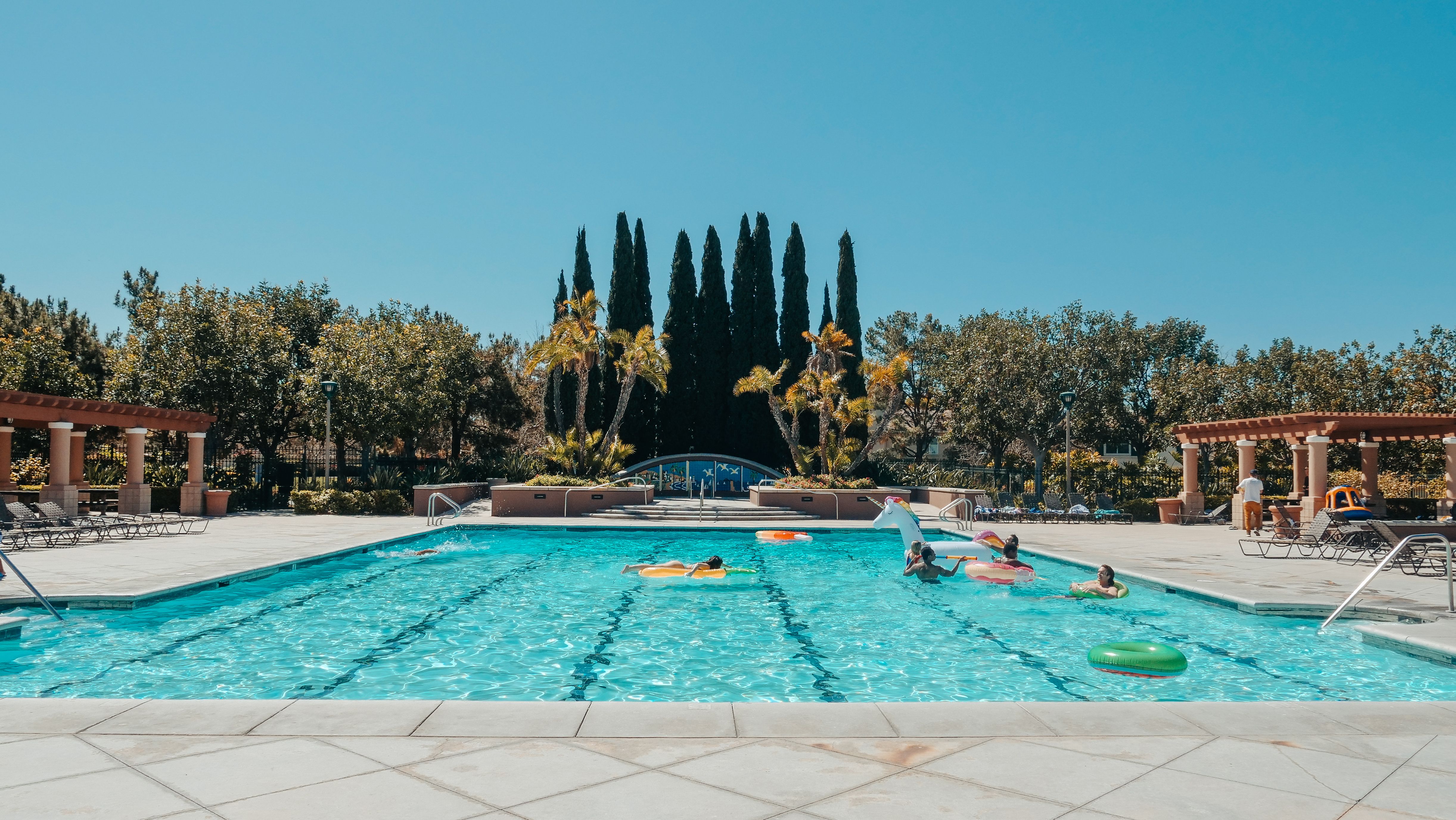 Pool cleaning service